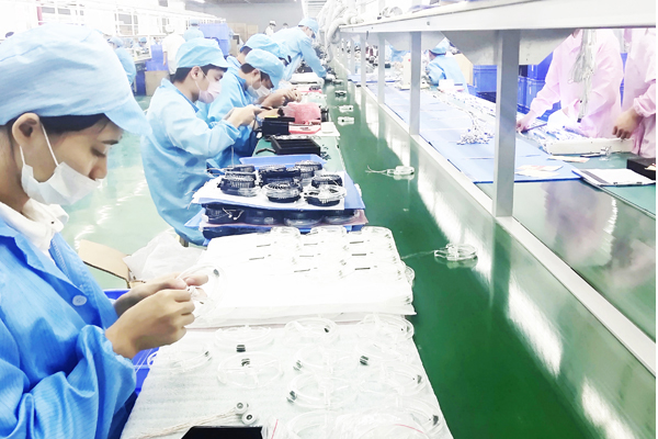 产品组装加工厂