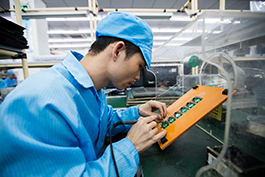 后焊、焊接加工（镜头1）