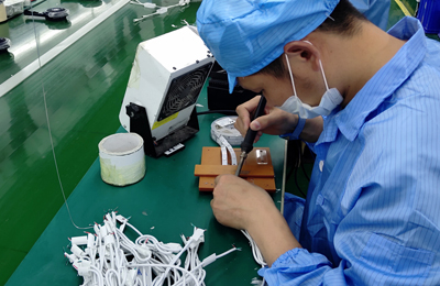 后焊、焊接加工（镜头3）